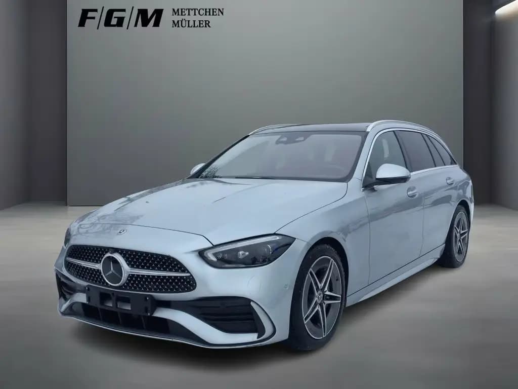 Main__Slider__Photo:Mercedes-Benz C-Class d T AMG/Pano/Distr/360/HUD/AHK/Mem/Sitzkli 11/2021-0