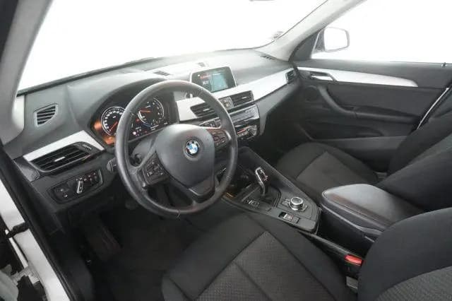 Main__Slider__Photo:BMW X1 X1 sDrive18d Advantage 04/2019-0
