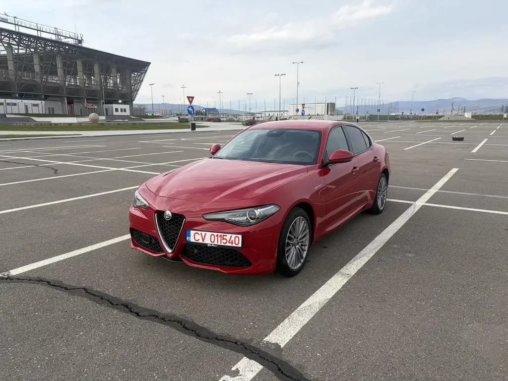 Main__Slider__Photo:Alfa Romeo Giulia 2.0 Turbo 16V 206kW AT8-Q4 Veloce Veloce 07/2018-0