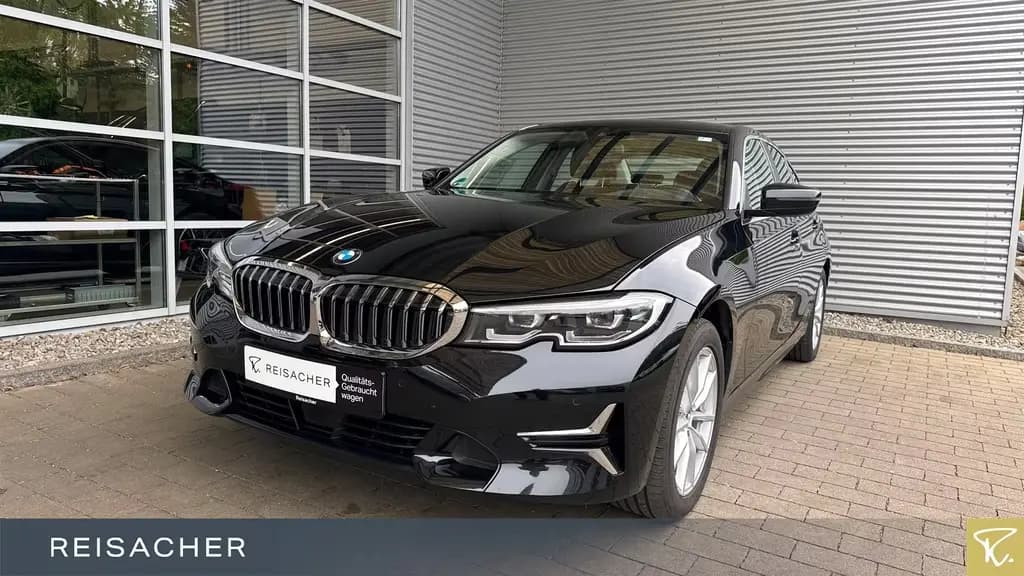 Main__Slider__Photo:BMW 320 d A xDrive Lim Luxury-Line,GSD,AHK,LCProf 08/2021-0