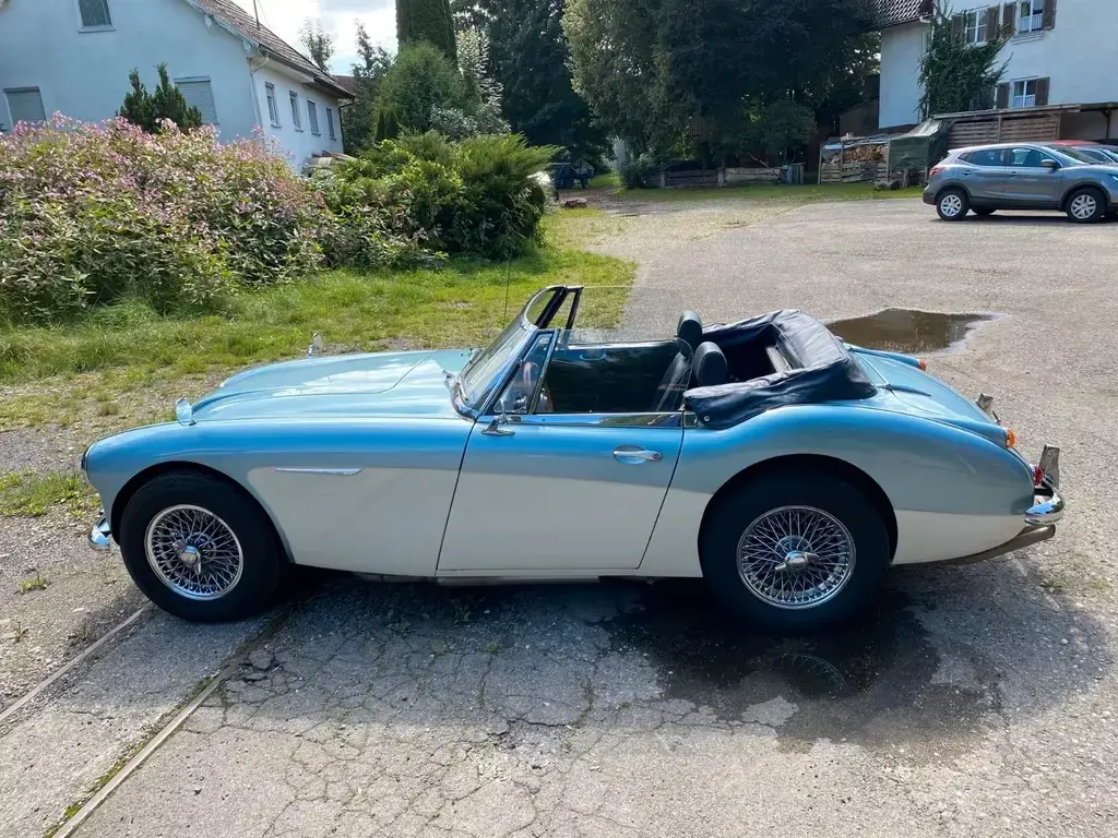 Main__Slider__Photo:Austin Healey Other 3000 MKIII BJ8 06/1968-1