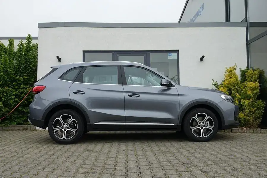 Main__Slider__Photo:MG ZS Hybrid+ COMFORT SOFORT lieferbar! 04/2026-1