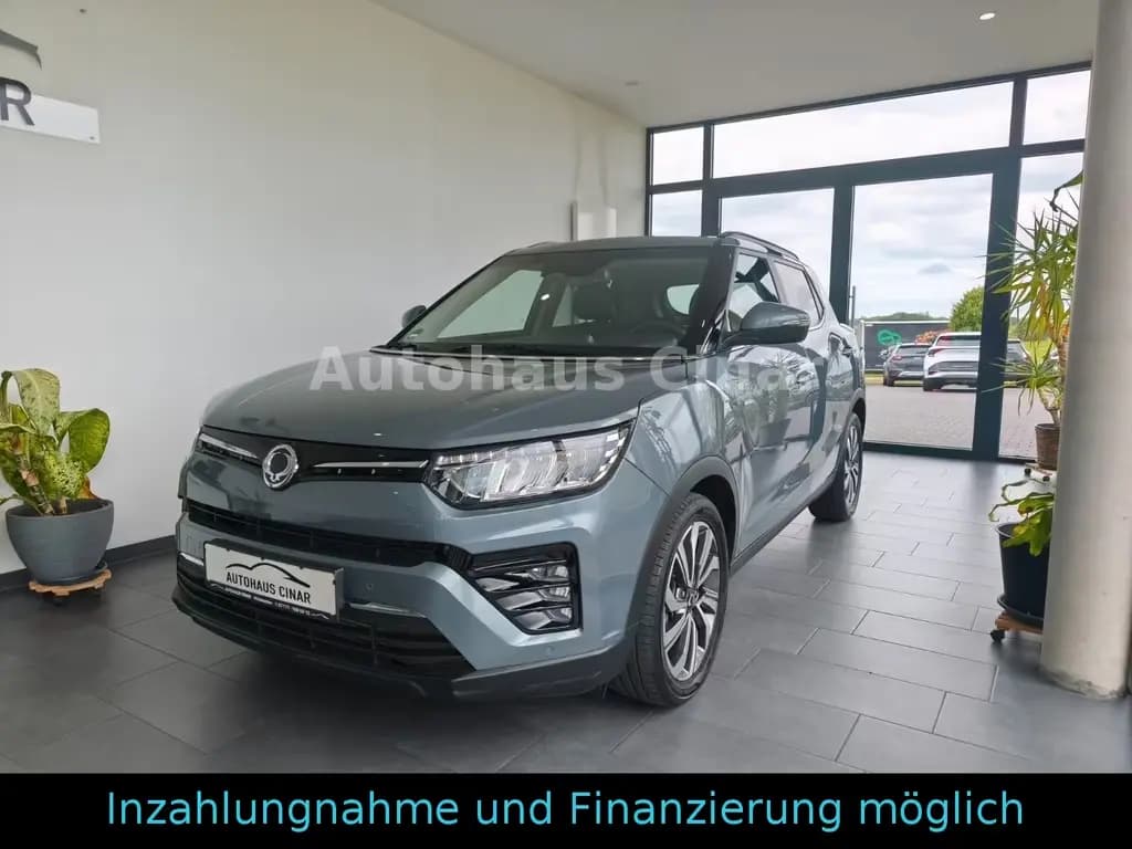 Main__Slider__Photo:Ssangyong Tivoli Sapphire AWD*DigitalTacho*Orig15000km* 03/2024-0