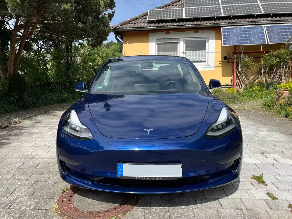 Main__Slider__Photo:Tesla Model 3 - Long Range - Dual Motor 08/2019-1