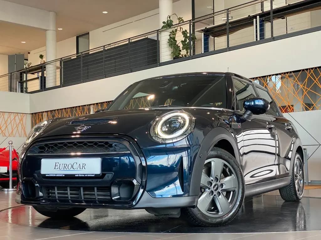 Main__Slider__Photo:MINI Cooper S Classic Trim Navi AmbienteB LED Kam HUD 08/2021-0