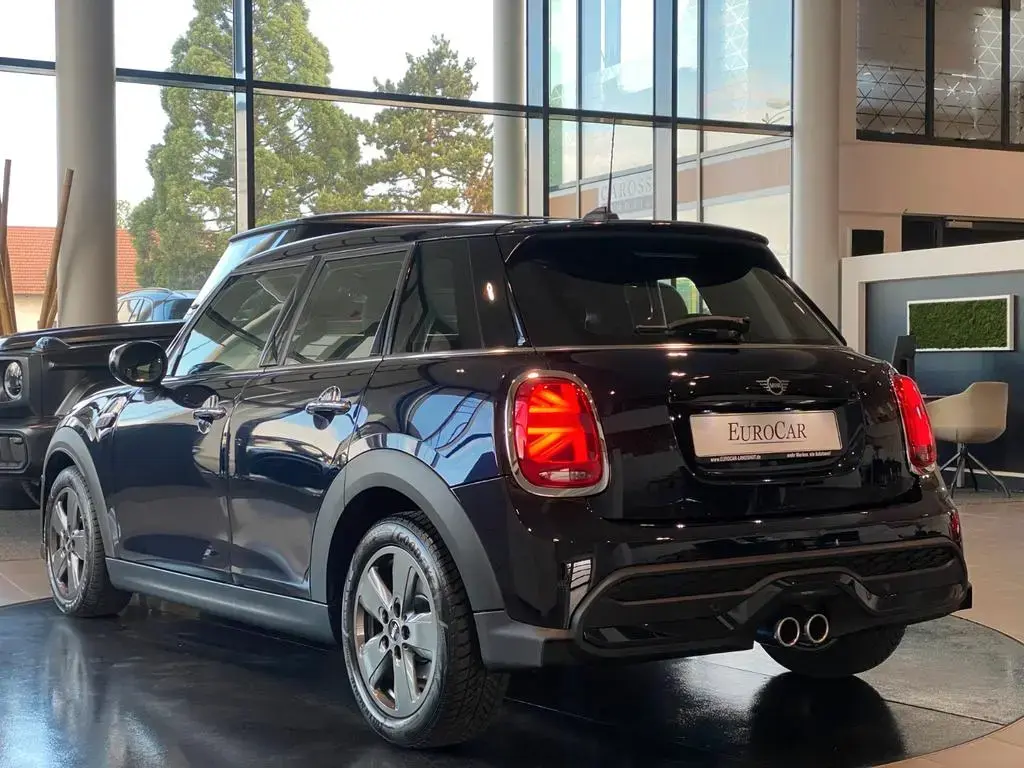 Main__Slider__Photo:MINI Cooper S Classic Trim Navi AmbienteB LED Kam HUD 08/2021-1