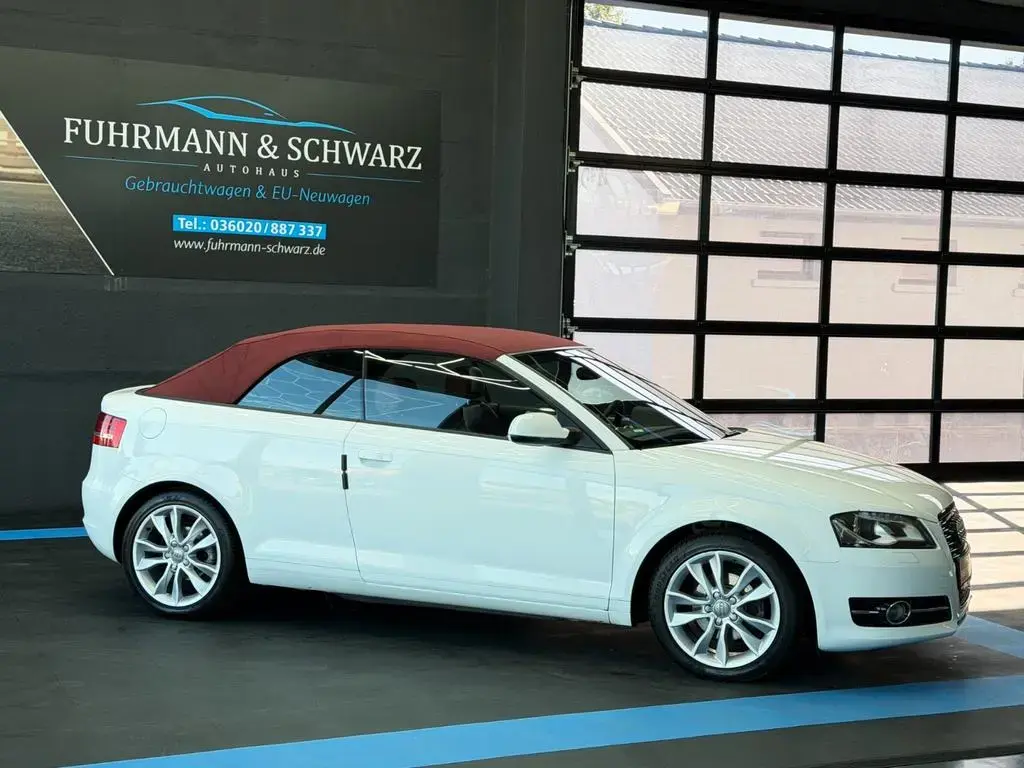 Main__Slider__Photo:Audi A3 Cabriolet1.2TFSI+PDC+Sitzh.+Xenon+Leder-Nappa 12/2011-1