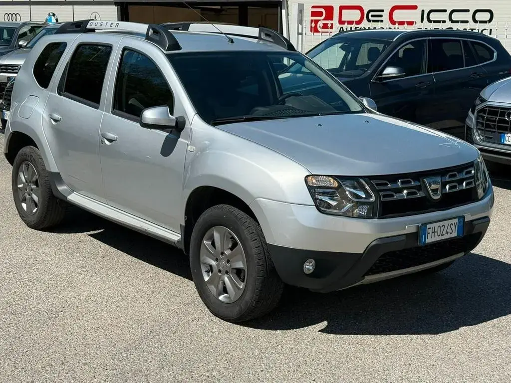 Main__Slider__Photo:Dacia Duster 1.5 dCi 110CV Start&Stop 4x2 Laurat 10/2017-1