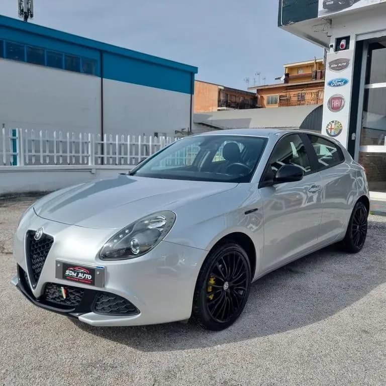 Main__Slider__Photo:Alfa Romeo Giulietta 1.6 JTDm 120 CV Super 11/2017-0
