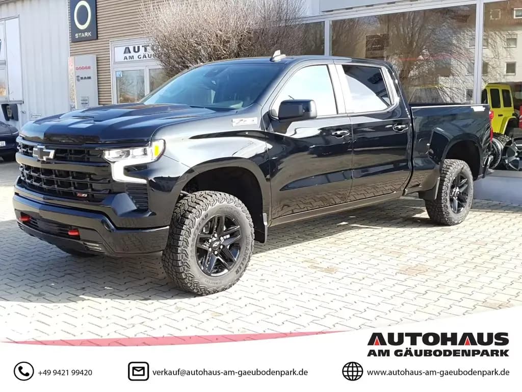 Main__Slider__Photo:Chevrolet Silverado Trail Boss 5.3l V8 Longbet / 3.5T AHK 12/2025-0