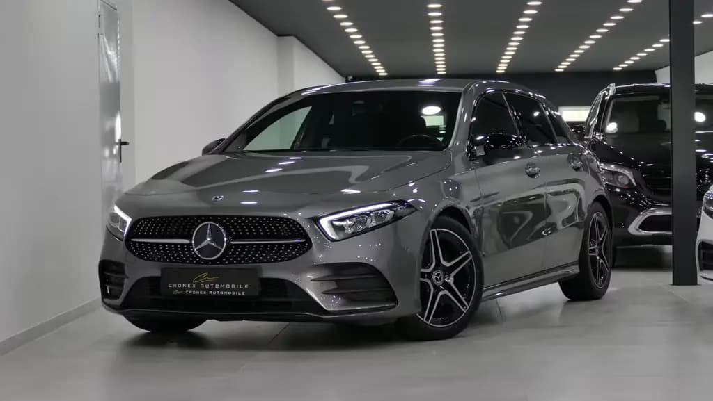 Main__Slider__Photo:Mercedes-Benz A-Class AMG Line/Night/Burmester/RFK/Ambiente/LED 11/2018-0