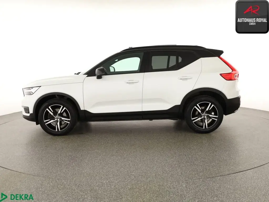 Main__Slider__Photo:Volvo XC40 XC 40 T5 R Design AWD PANO,360GRAD,ACC,KEYLESS 01/2020-1