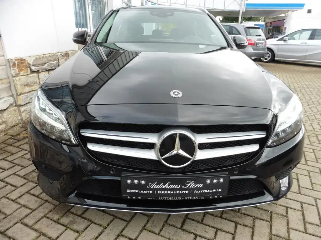 Main__Slider__Photo:Mercedes-Benz C 180 T 9-G Tronic*LED*NAVI*WR*Ambiente*Kamera.. 12/2020-1