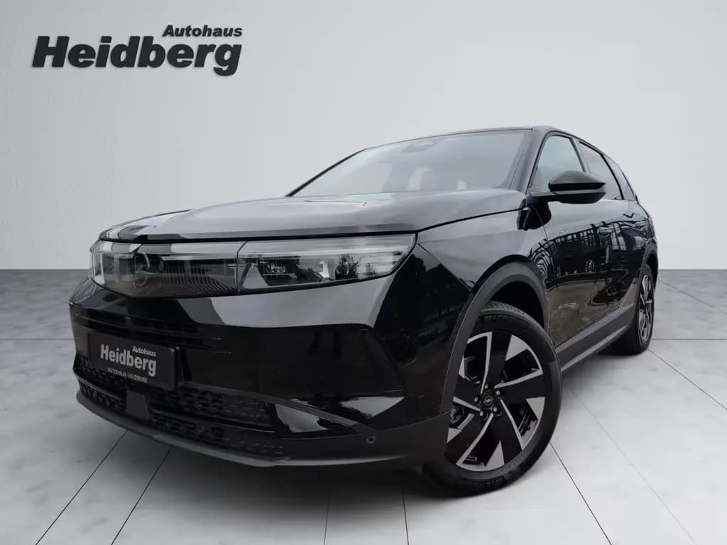 Main__Slider__Photo:Opel Grandland (X) AT Matrix 19" Kamera CarPlay ACC 01/2025-0