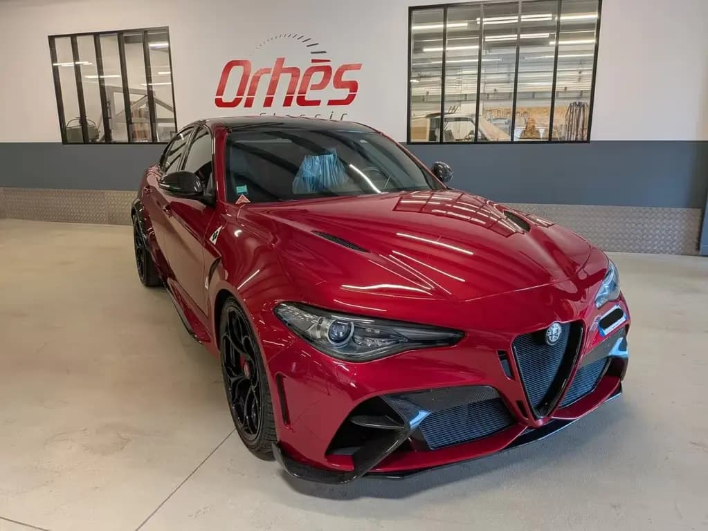 Main__Slider__Photo:Alfa Romeo Giulia GTA Sauber edition - 540 CV 03/2021-0