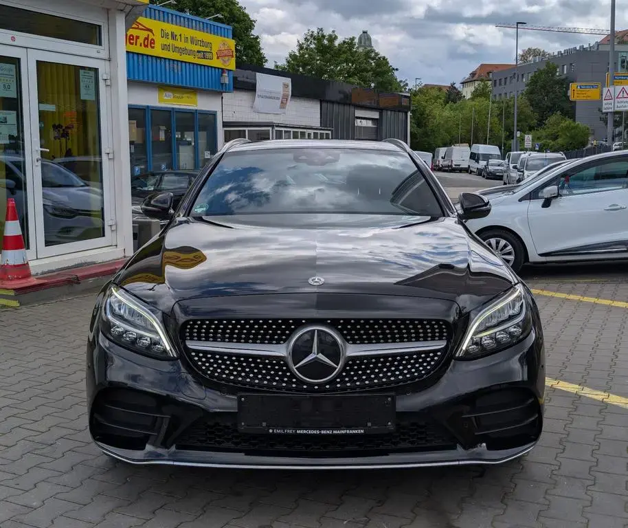 Main__Slider__Photo:Mercedes-Benz C 300 e T AMG-Line*Dis+*LED*CarPlay*Junge Sterne* 01/2021-1