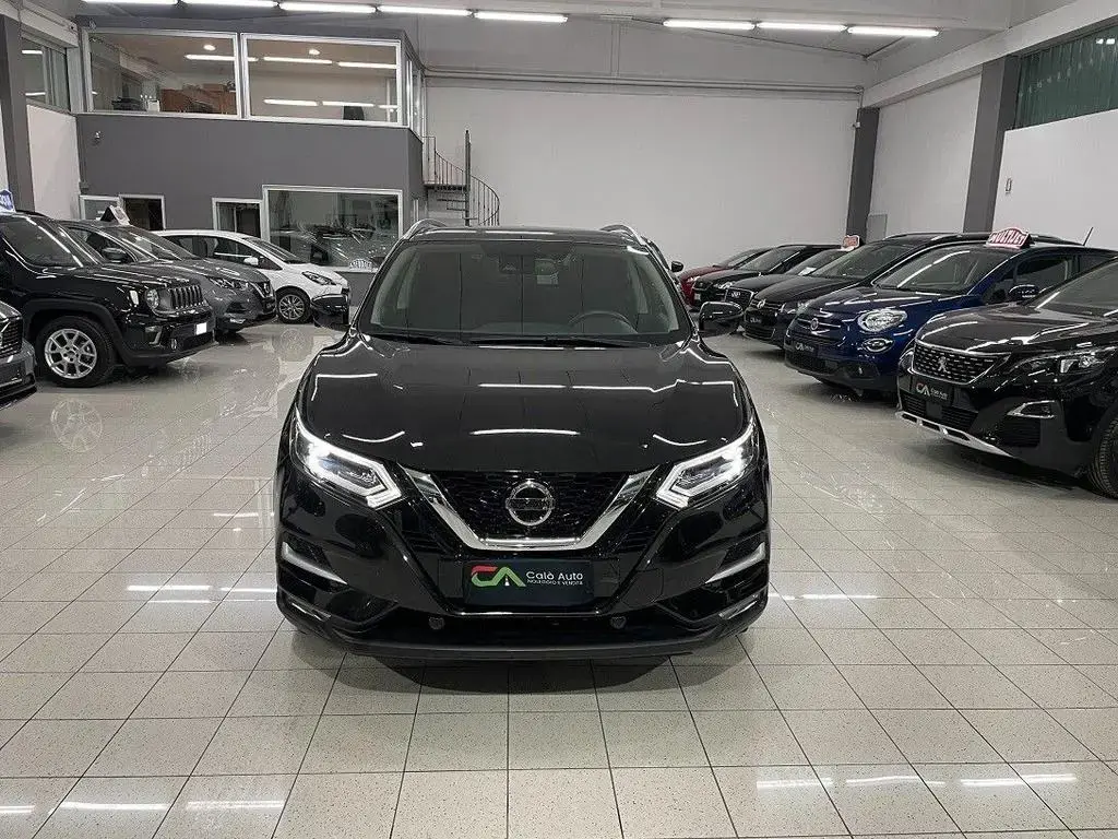 Main__Slider__Photo:Nissan Qashqai 1.5dCi 115cv AUTOMATICA N-Connecta TETTO 12/2020-1
