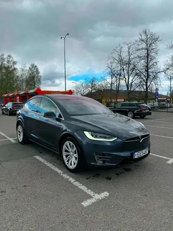 Main__Slider__Photo:Tesla Model X 75D - with CCS Adapter 05/2017-1