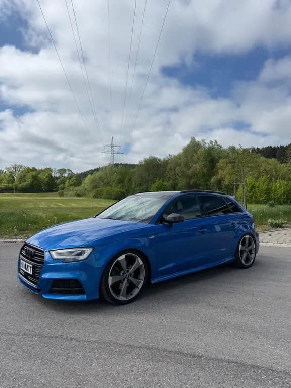 Main__Slider__Photo:Audi A3 2.0 TFSI Panorama/Bang&Olufsen 12/2019-0