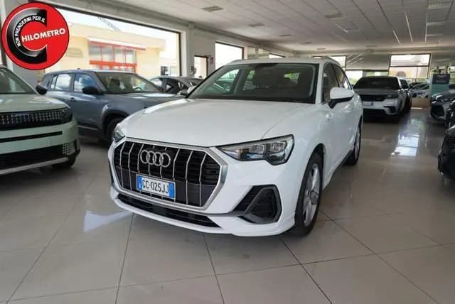 Main__Slider__Photo:Audi Q3 AUDI Q3 35 TDI quattro S tronic S line edition 08/2020-0