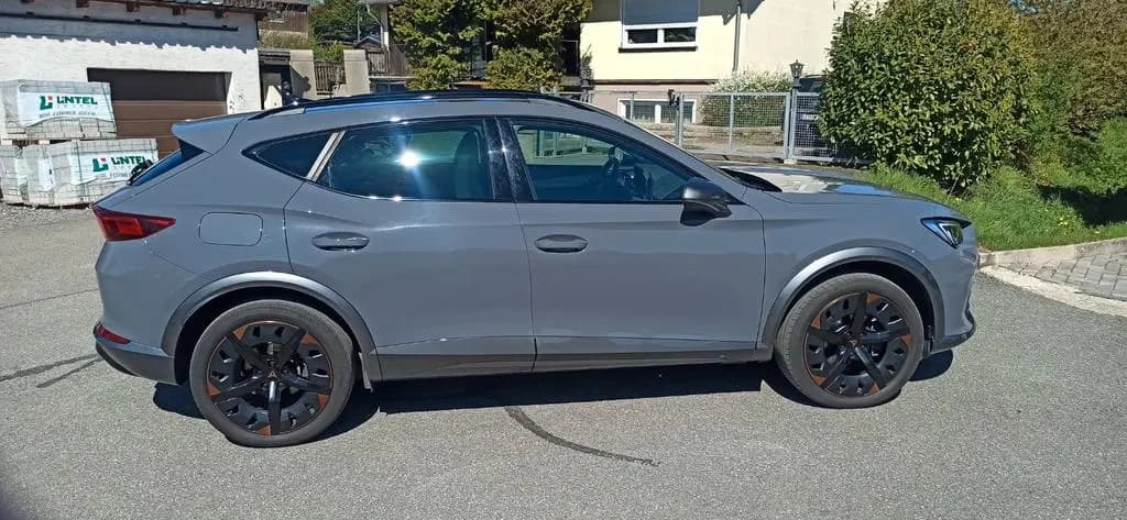 Main__Slider__Photo:Cupra Formentor 2.0 TSI 140kW 4Drive DSG - AHK 05/2023-0