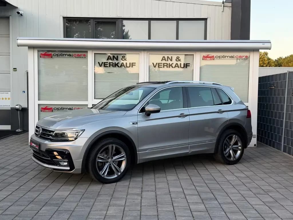 Main__Slider__Photo:Volkswagen Tiguan 2.0 TSI 4Motion R-Line/PANO/AHK/8FACH/ACC 08/2019-0