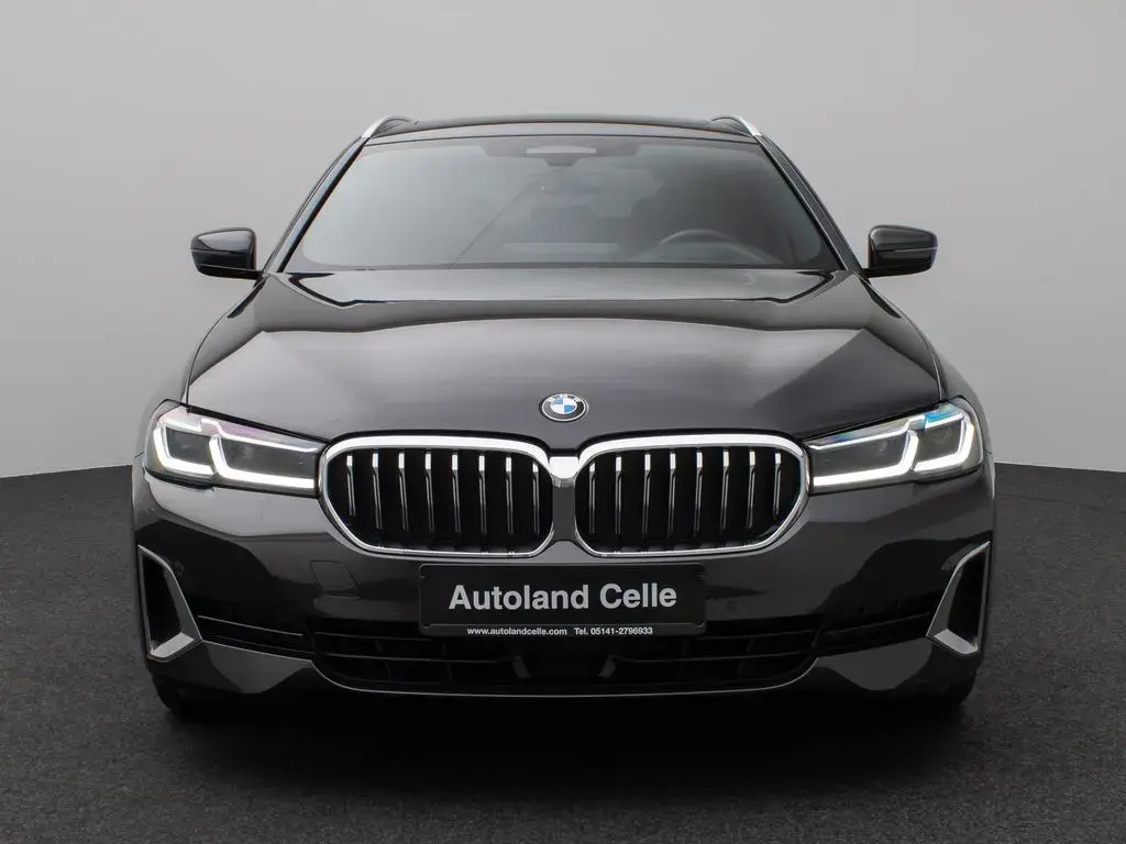 Main__Slider__Photo:BMW 5 Series 540d xD LuxuryLine Panorama Laser Kamera HUD H/K 11/2022-1