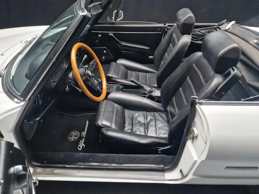 Main__Slider__Photo:Alfa Romeo Spider 2.0 cc certif. ASI con C.R.S 02/1987-1