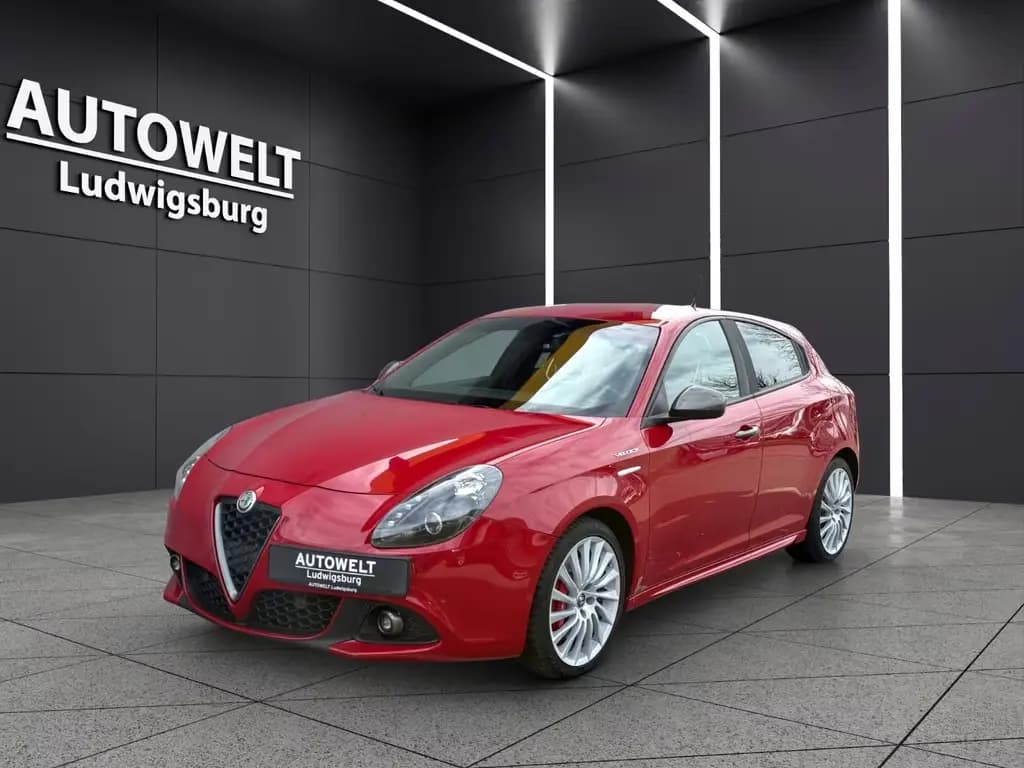 Main__Slider__Photo:Alfa Romeo Giulietta Veloce 1.8 Turbo 06/2018-0