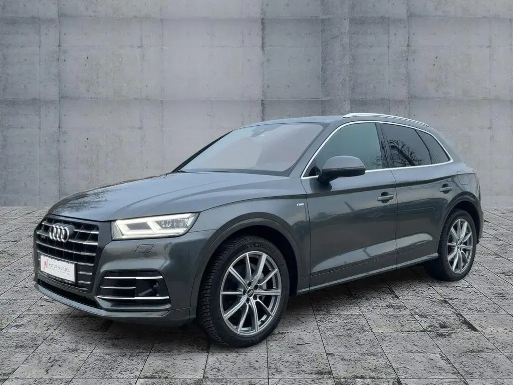 Main__Slider__Photo:Audi Q5 55 TFSI e S-LINE MATRIX+NAVI+HuD+B&O+AIR+AHK 09/2020-1