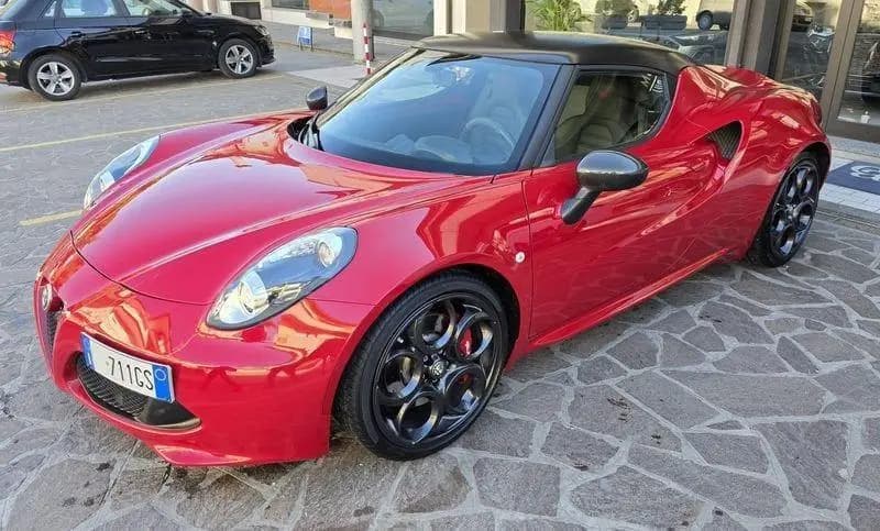 Main__Slider__Photo:Alfa Romeo 4C 4C 1750 TBI CARBON PACK FARI XENON 03/2017-0