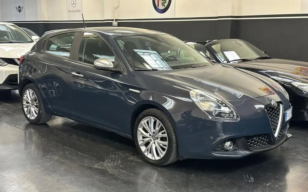 Main__Slider__Photo:Alfa Romeo Giulietta 1.6 JTDm TCT 120 CV Super 09/2017-0