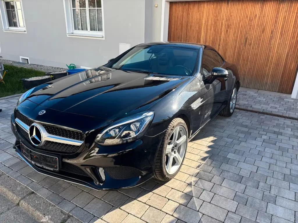 Main__Slider__Photo:Mercedes-Benz SLC 200 Roadster Cabrio 2019 04/2019-0