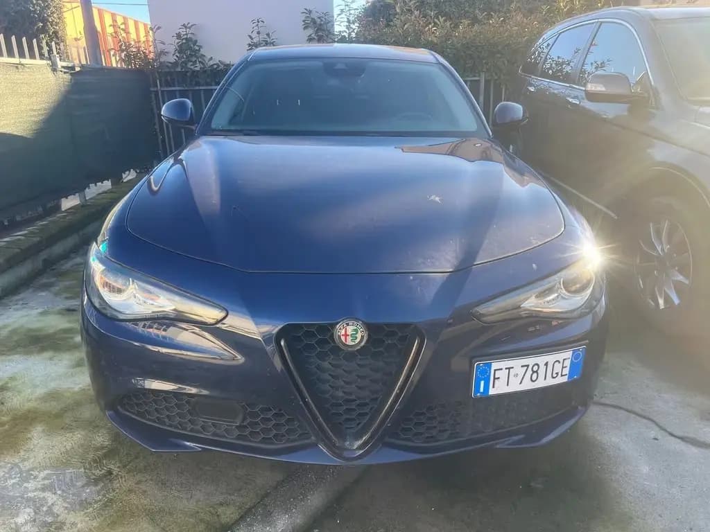 Main__Slider__Photo:Alfa Romeo Giulia 2.2 Turbodiesel 160 CV Super 12/2018-0