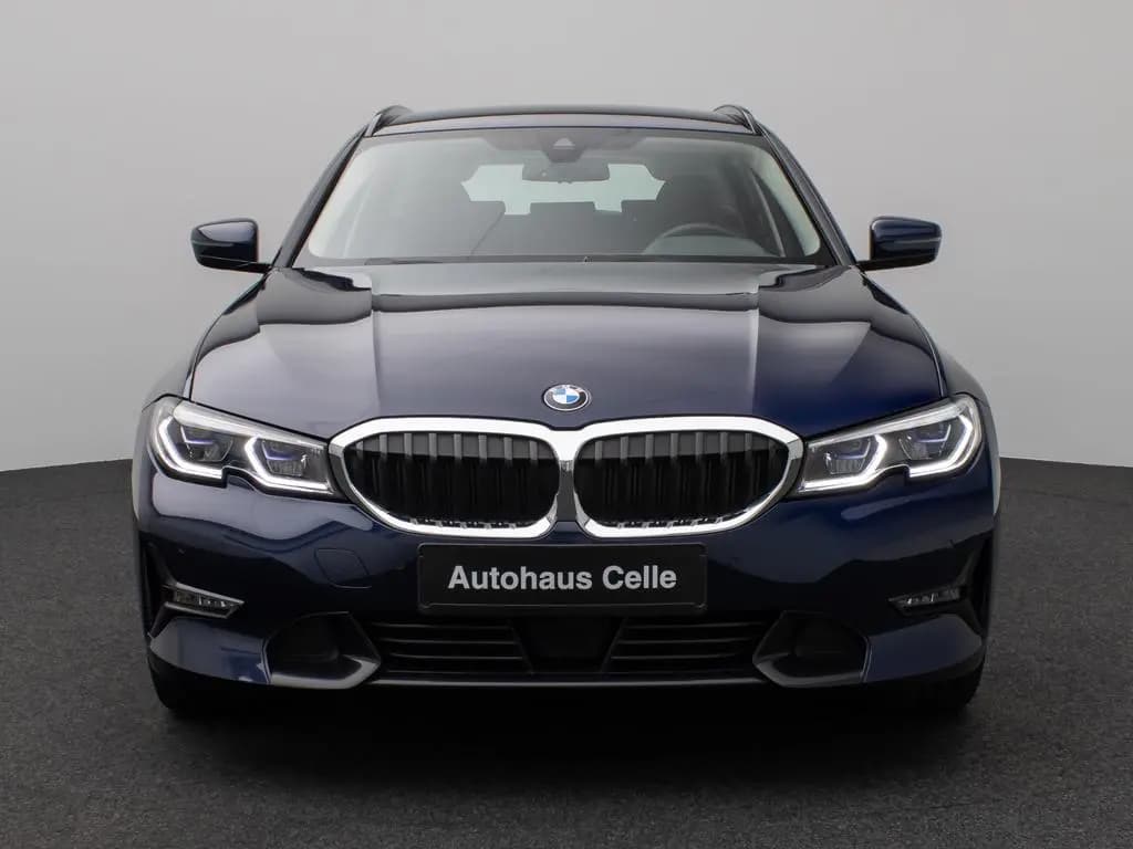 Main__Slider__Photo:BMW 320 d xD Sport Line Kamera Laser HiFi AHK Komfort 07/2022-0