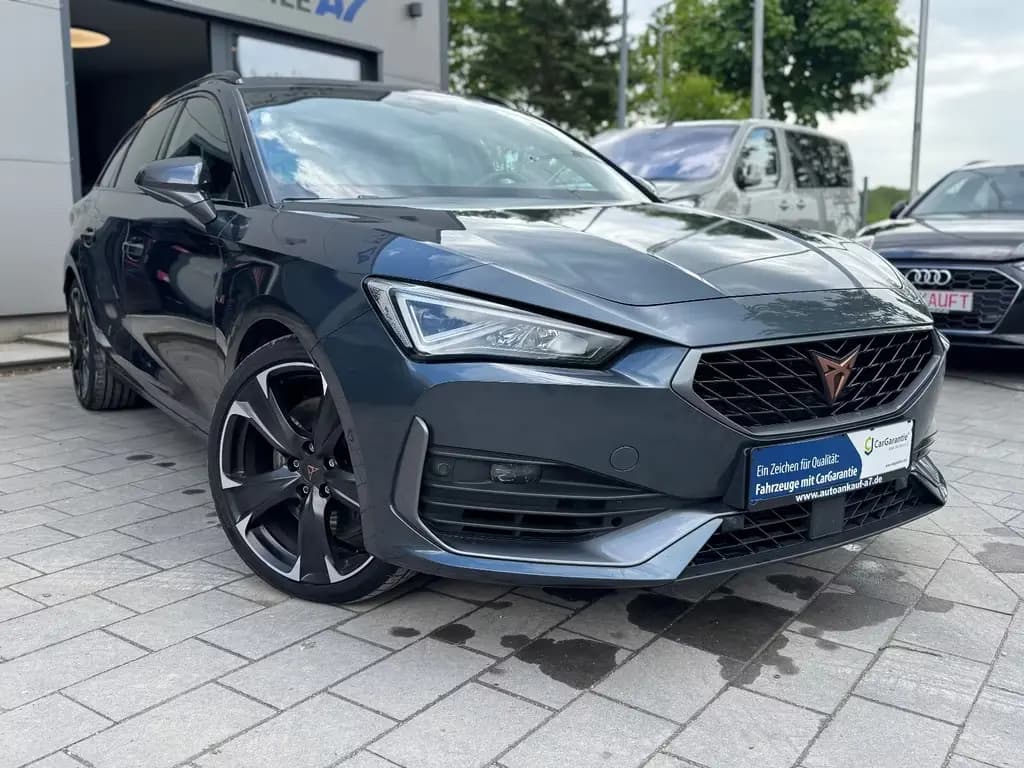 Main__Slider__Photo:Cupra Leon Sportstourer VZ 4Drive 04/2022-0