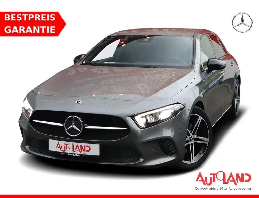 Main__Slider__Photo:Mercedes-Benz A 200 A200 AMG Line LED Navi Tempomat Sitzheizung DAB 11/2018-0