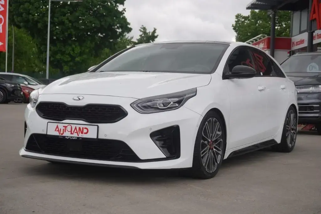 Main__Slider__Photo:Kia pro cee'd / ProCeed ProCeed 1.6 T-GDI GT LED Panorama 4x Sitzheizung 10/2019-1