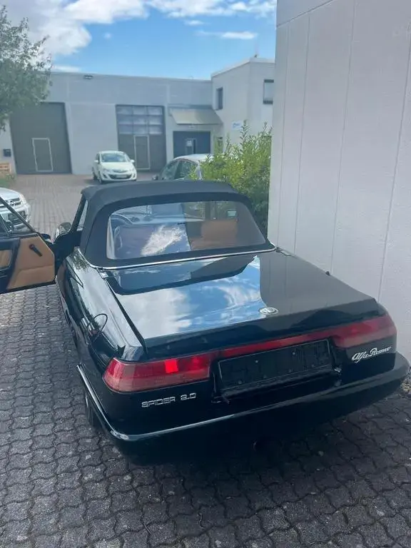 Main__Slider__Photo:Alfa Romeo Spider 05/1990-1