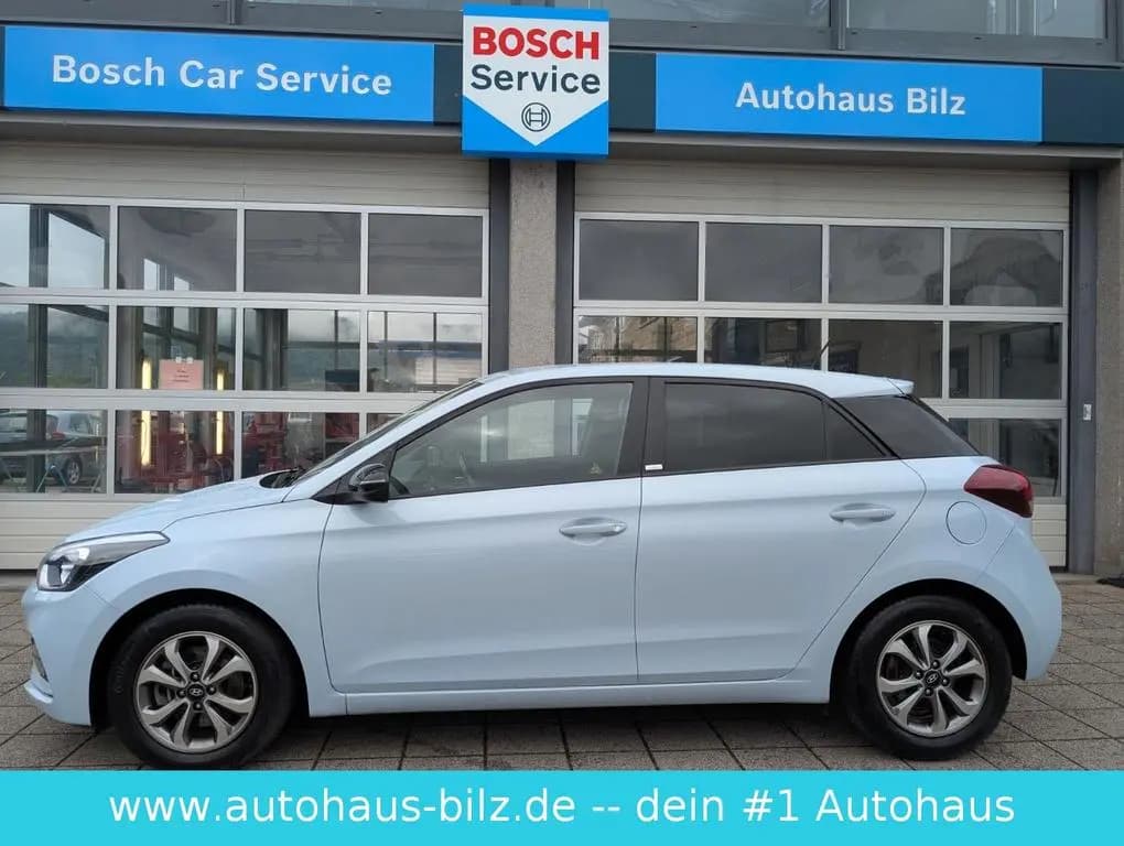 Main__Slider__Photo:Hyundai i20 Advantage*Automatik*Kamera*DAB*Sitzheiz* 07/2020-0