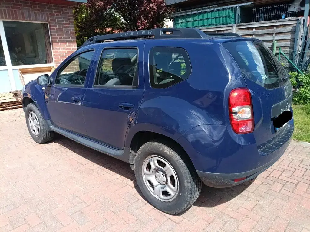 Main__Slider__Photo:Dacia Duster 1.2 TCe 125 4x2 Lauréate Lauréate 04/2017-1