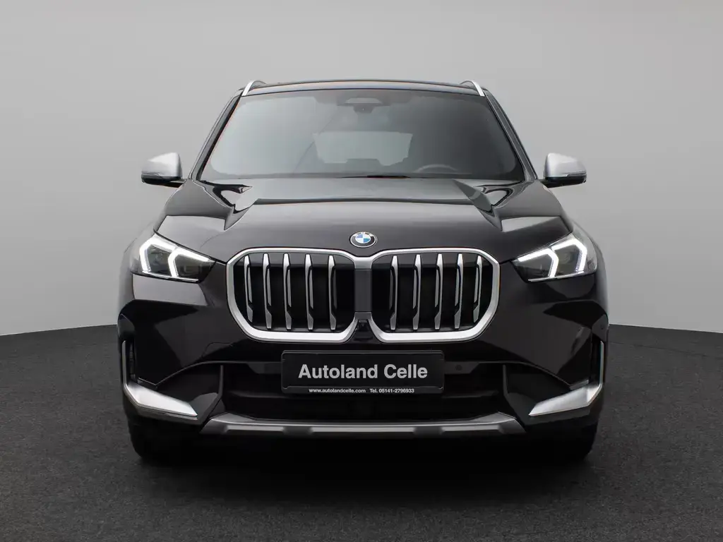 Main__Slider__Photo:BMW X1 xD23i xLine Panorama 360°HUD DAB H/K Sport 12/2022-1