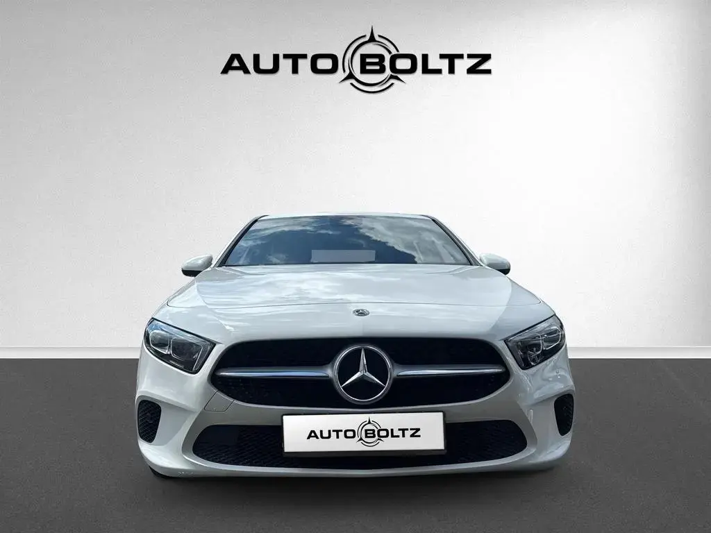Main__Slider__Photo:Mercedes-Benz A 180 Progressive LED HP Park Paket Business 10/2019-1
