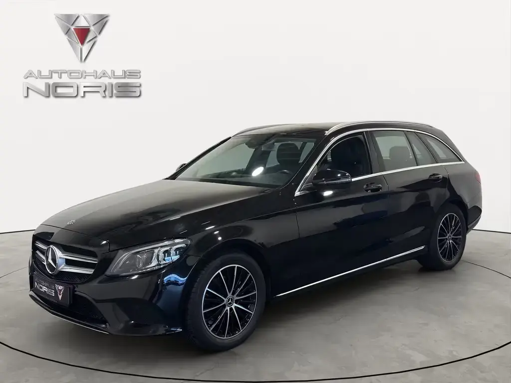 Main__Slider__Photo:Mercedes-Benz C 180 T CGI *AHK*PANORAMA*MULTIBEAM*KAMERA 04/2019-1