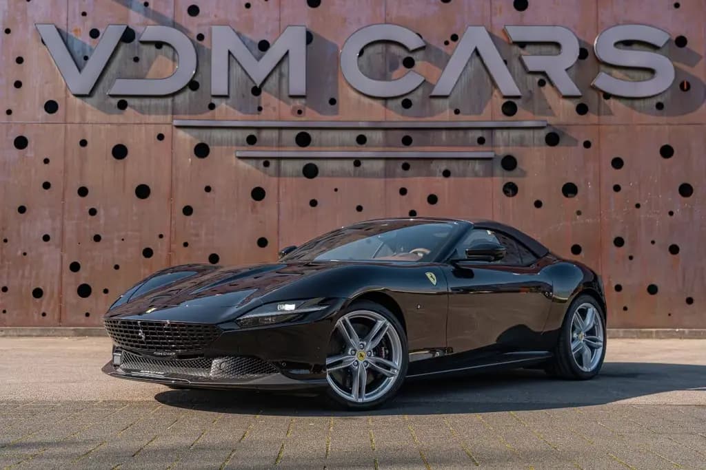 Main__Slider__Photo:Ferrari Roma Spider *SPECIAL COLOR*VENT*VOLL*LP €345.000 01/2026-0