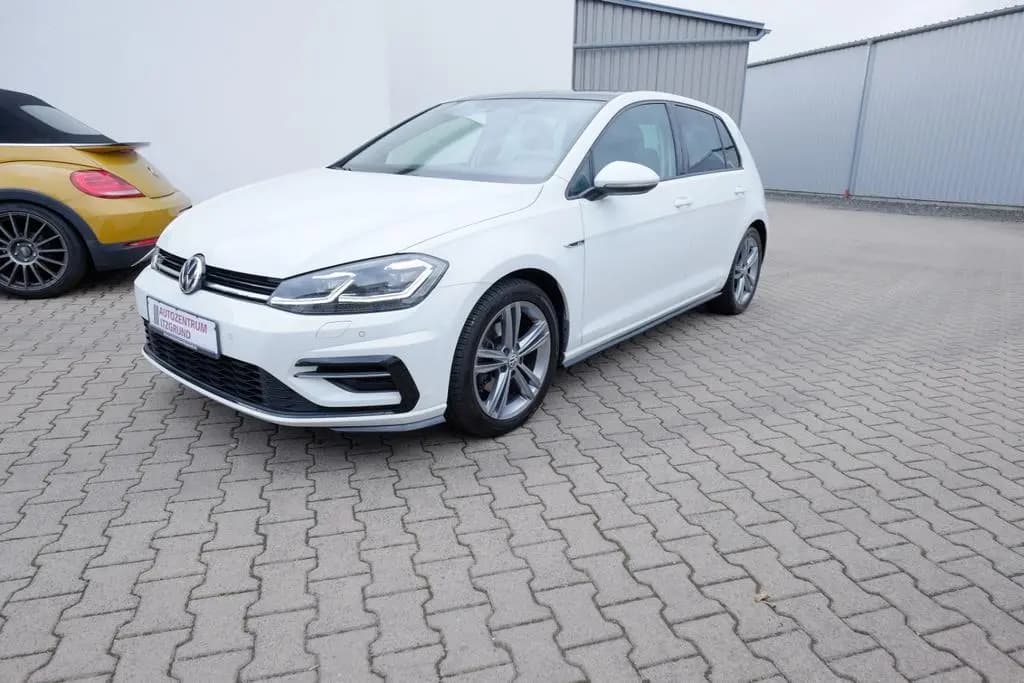 Main__Slider__Photo:Volkswagen Golf VII 1,5 TSI DSG R-Line Pano/Nav/Kam/ACC/SH 06/2018-0