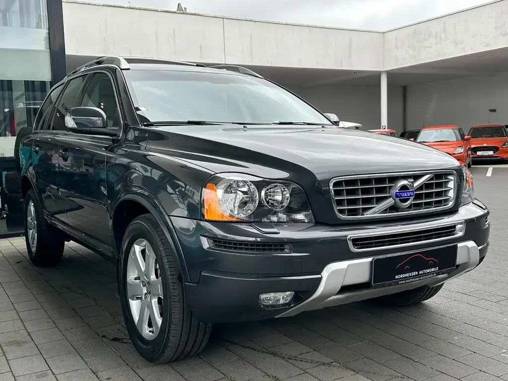 Main__Slider__Photo:Volvo XC90 D5 AWD Momentum 7-Sitzer | Leder 11/2014-1