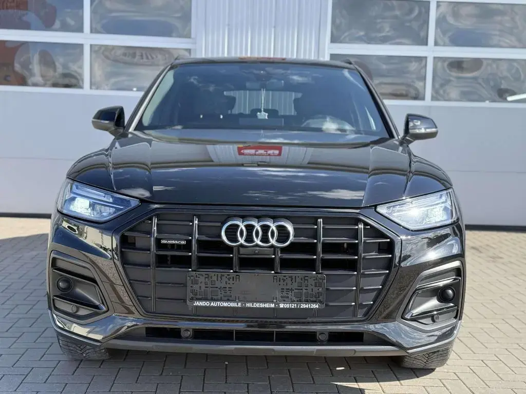 Main__Slider__Photo:Audi Q5 40 TDI quattro Vollleder, Digitaltacho, 360, 02/2022-1