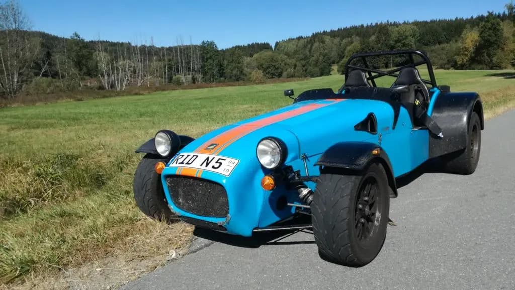 Main__Slider__Photo:Caterham Other 485R  S3  241 PS 6-Gang  Aero-Screen 06/2017-0