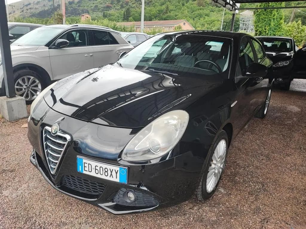 Main__Slider__Photo:Alfa Romeo Giulietta 1.4 Turbo 120 CV Distinctiv 09/2010-0